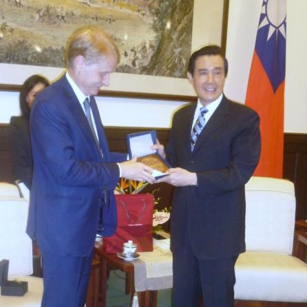 Taipei, settembre 2015. Con il Presidente della Repubblica MA Ying-jeou